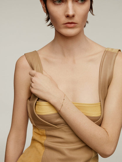 Pulsera de oro amarillo de 9K con zafiro, esmeralda, rubí y diamantes