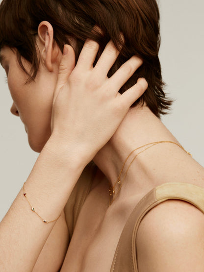 Pulsera de oro amarillo de 9K con zafiro, esmeralda, rubí y diamantes