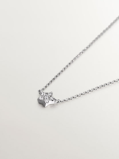 Colgante de oro blanco de 18K con estrella de diamantes