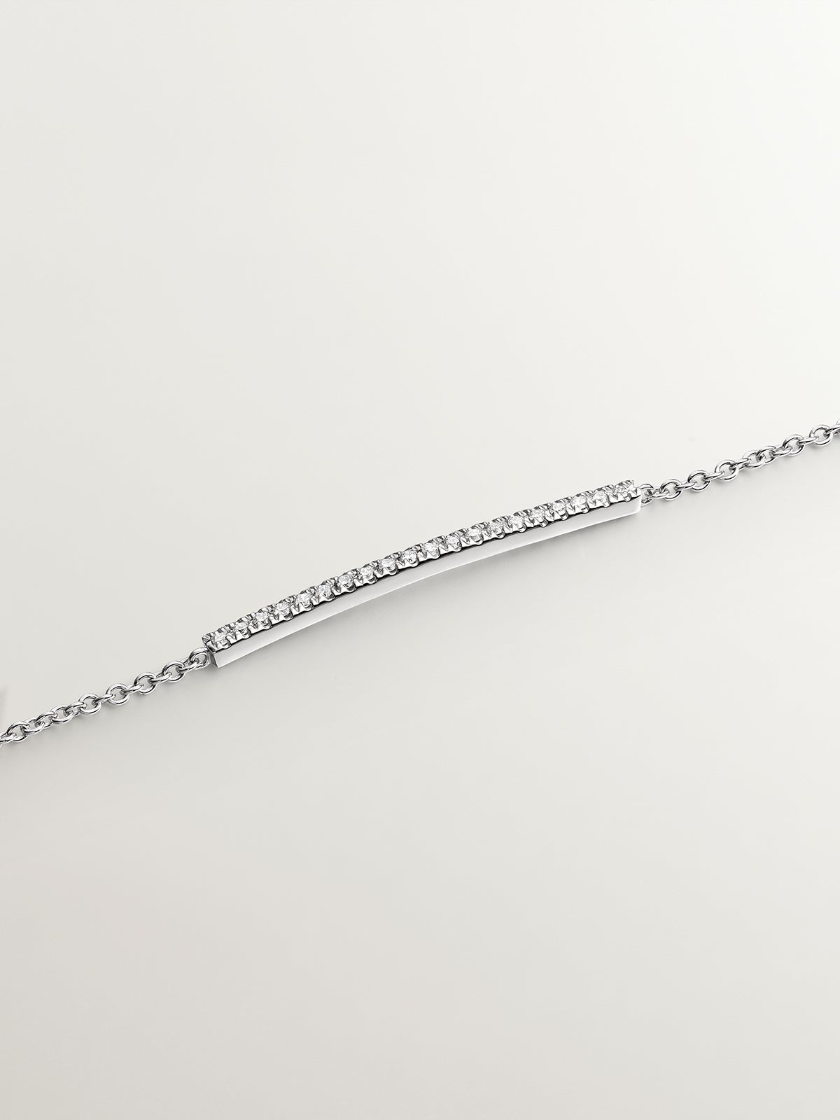Pulsera de oro blanco de 18K con diamantes en talla brillante