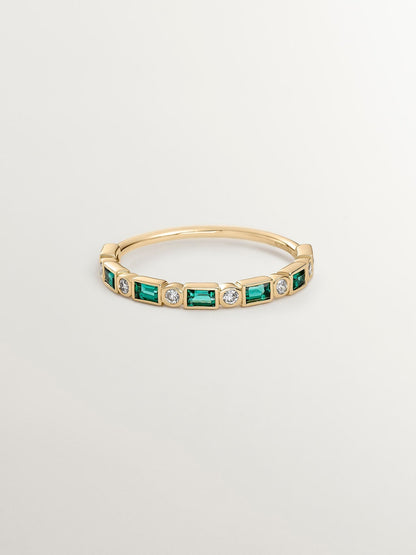 Anillo de oro amarillo de 9K con esmeraldas verdes y diamantes