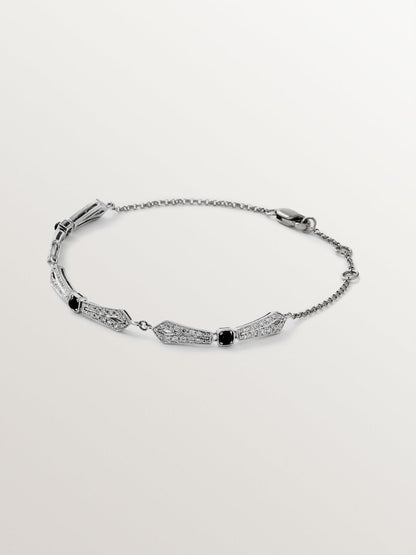 Pulsera de oro blanco de 18K con ónix negro y diamantes en talla brillante