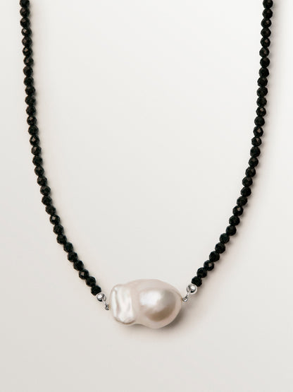 Collar de plata 925 con espinelas negras y perla
